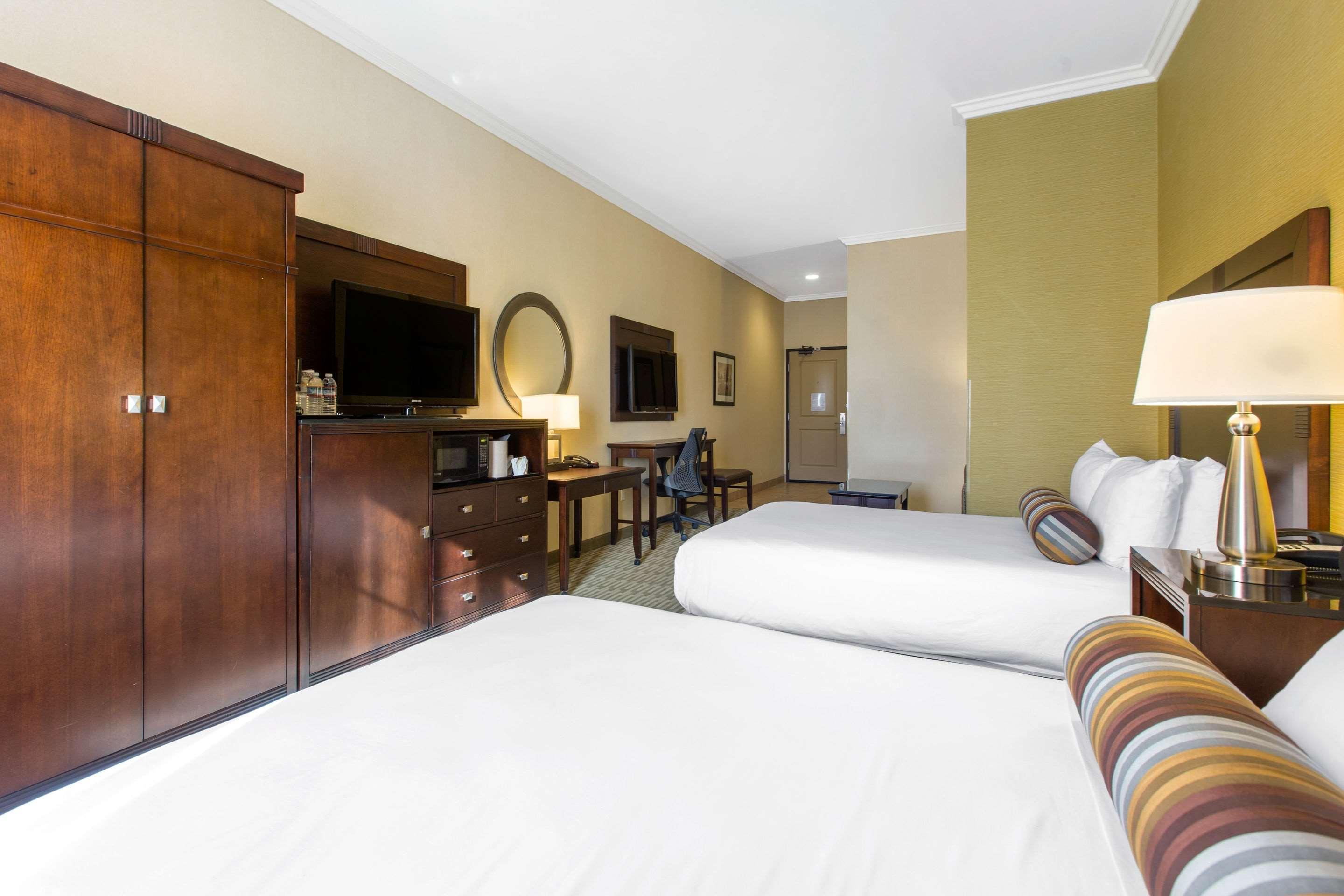 The Oaks Hotel & Suites Пасо Роблс Экстерьер фото