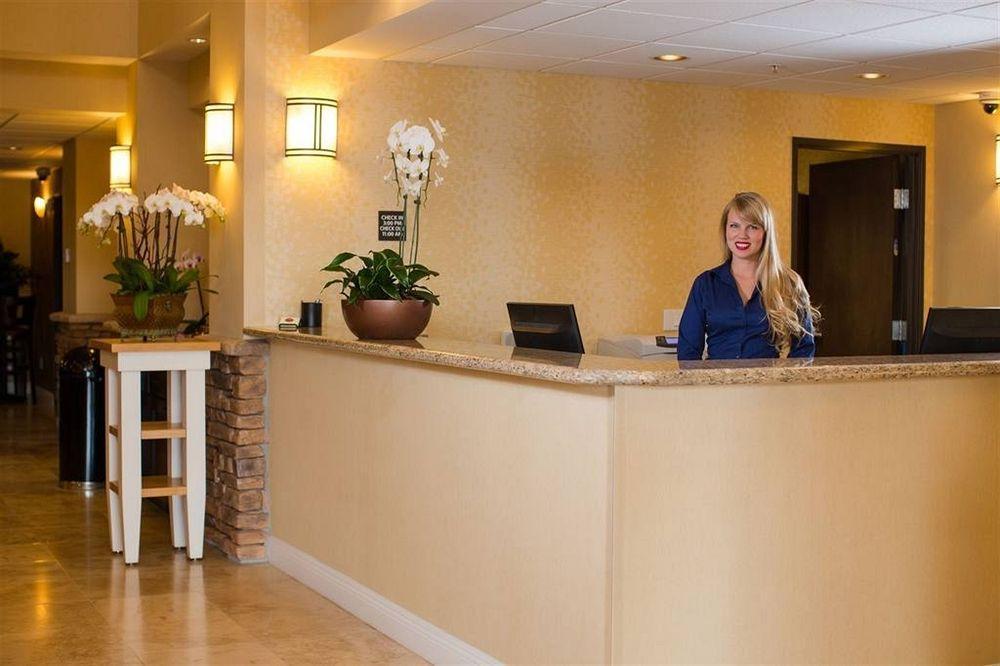 The Oaks Hotel & Suites Пасо Роблс Экстерьер фото